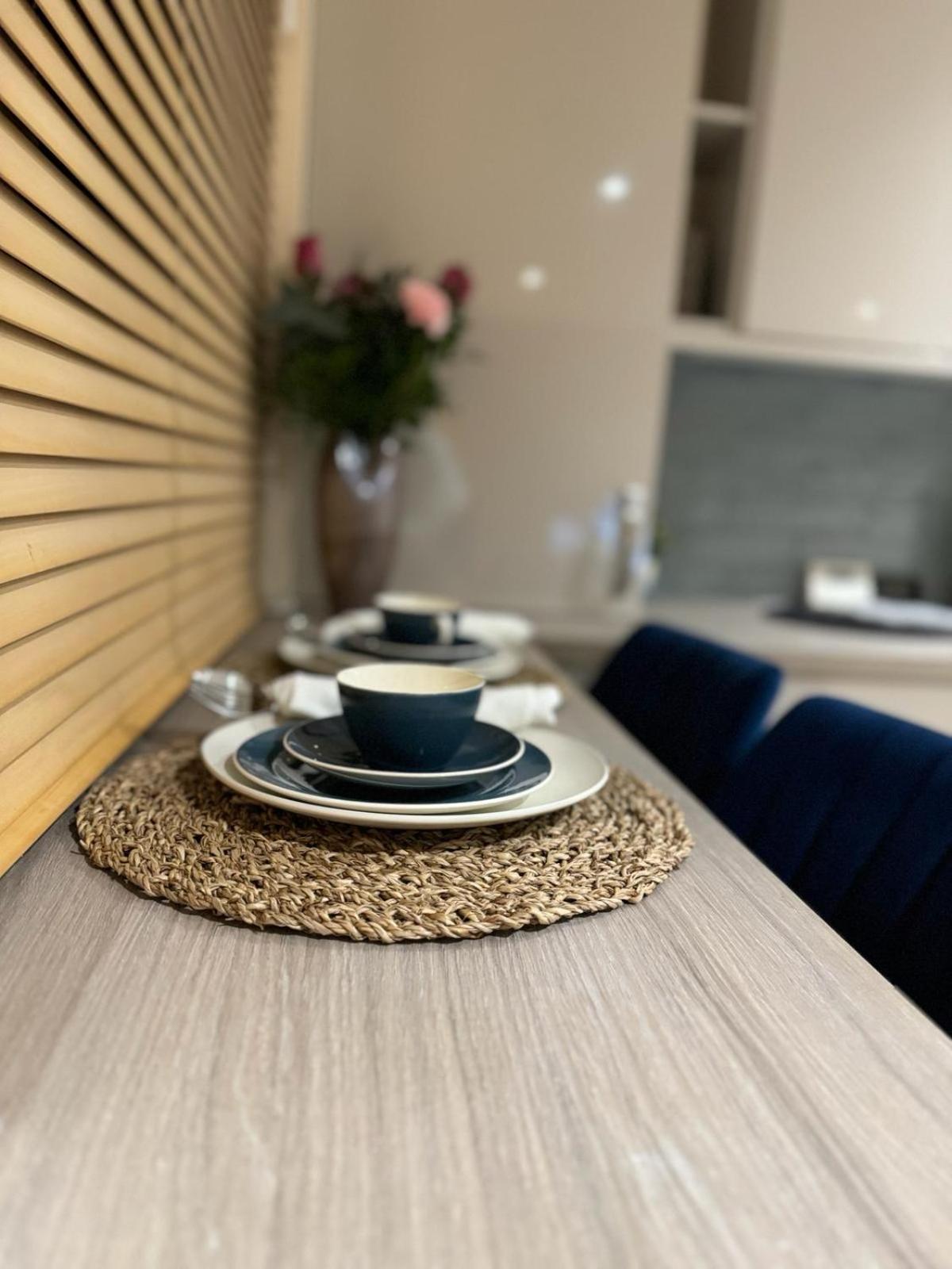 Large Cosy 2 Bedroom Ground Floor Flat In Stevenage Sg1 Sleeps 4-5 Free Parking 외부 사진